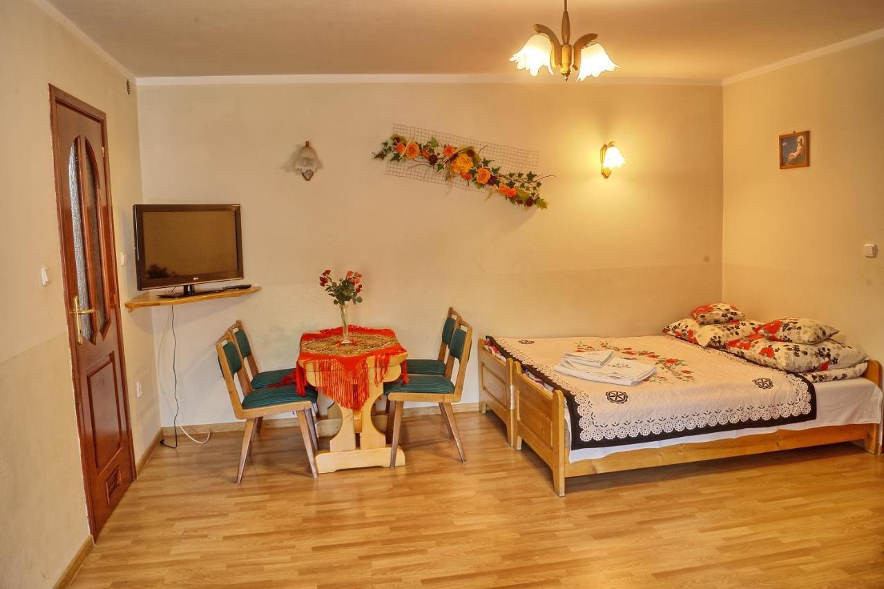 Pokoje U Borzana Bed and Breakfast Biały Dunajec Eksteriør billede