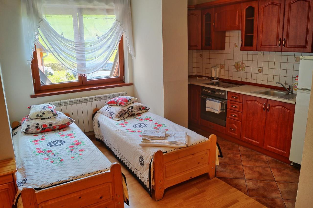 Pokoje U Borzana Bed and Breakfast Biały Dunajec Eksteriør billede